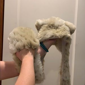 Spirithood kids faux fur hat with attached mittens